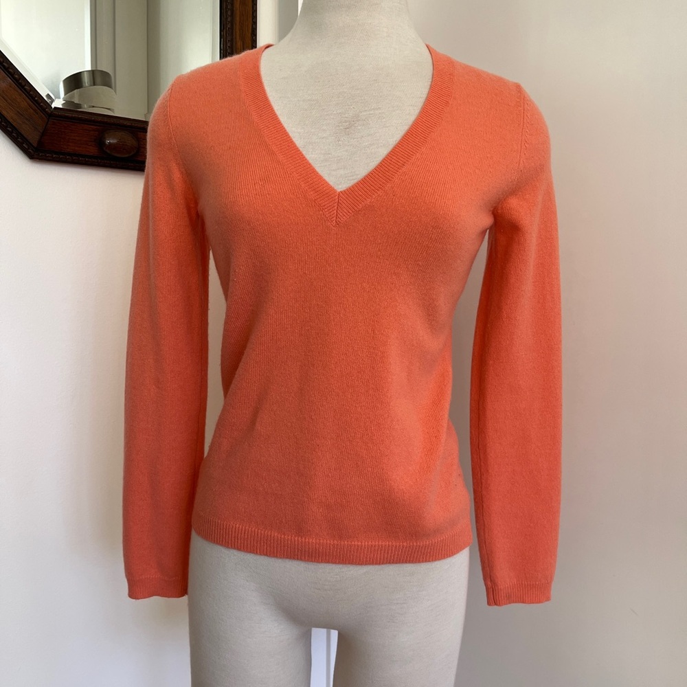 Theory V-Neck Cashmere Sweater in Vibrant Orange